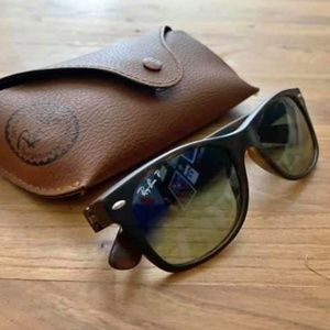 Ray-Ban Brand New Wayfarer Classic Tortoise